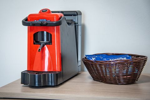 Macchina da caffè a cialde con cestino Caffè Borbone