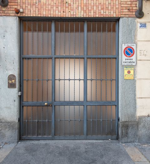 Portone d'ingresso con il civico 318 di Corso Francia